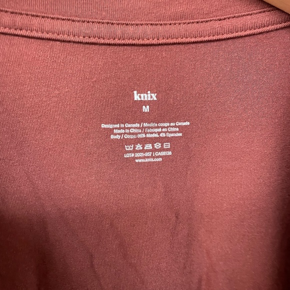 | Knix | t-shirt. Size M. - Picture 4 of 4